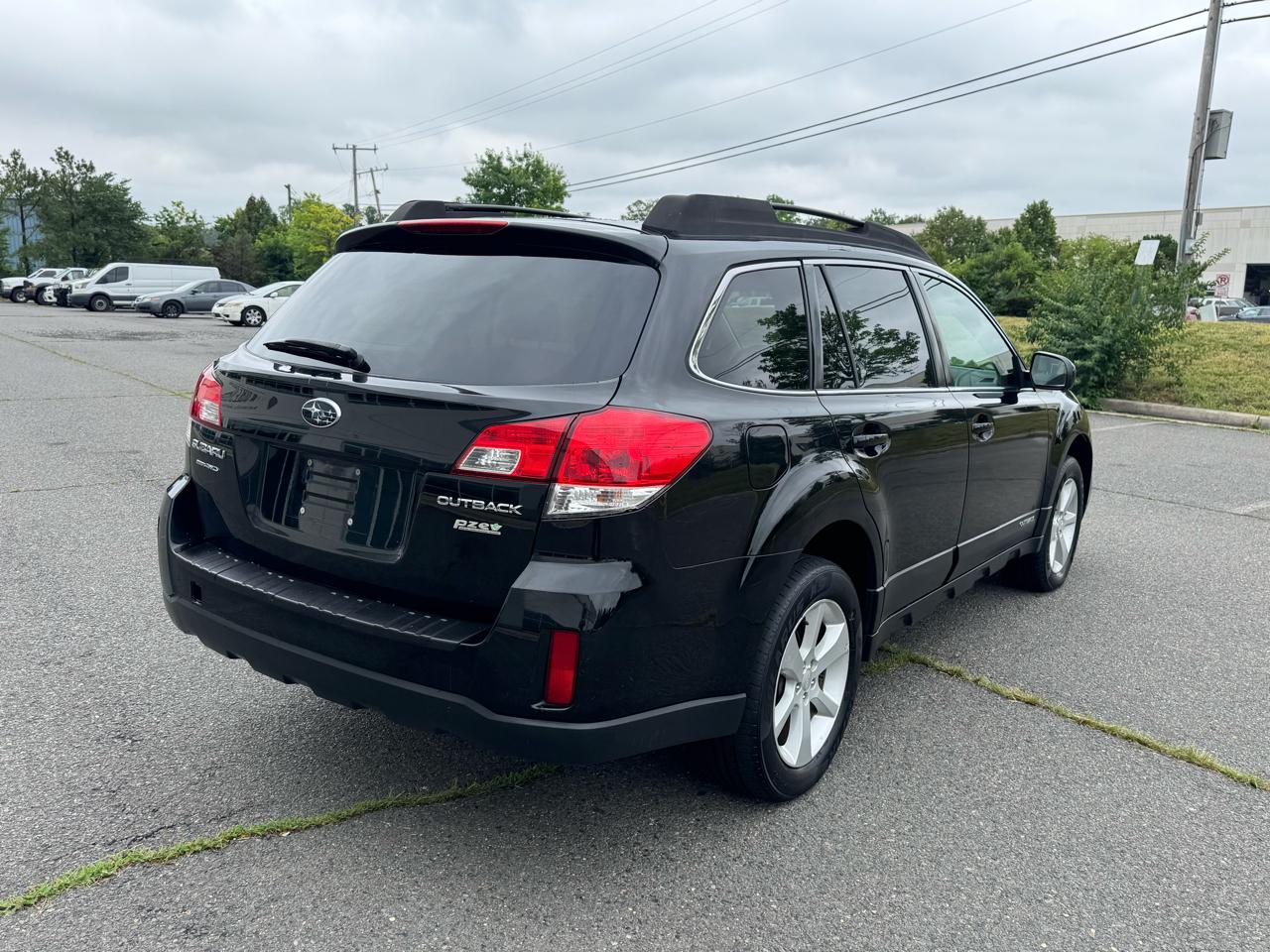 Subaru Outback 2.5i Premium 2013