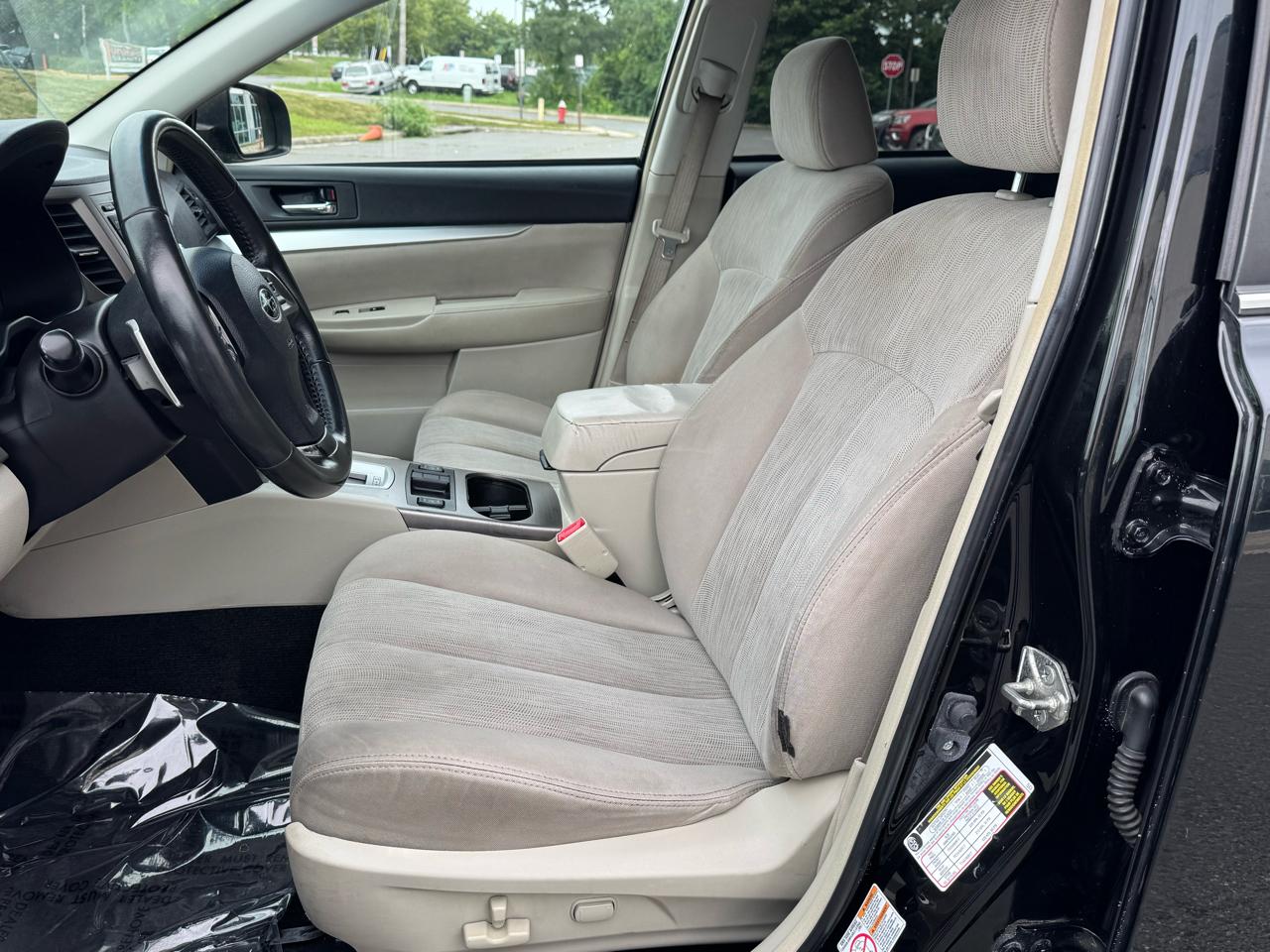 Subaru Outback 2.5i Premium 2013
