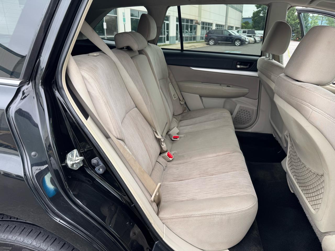Subaru Outback 2.5i Premium 2013