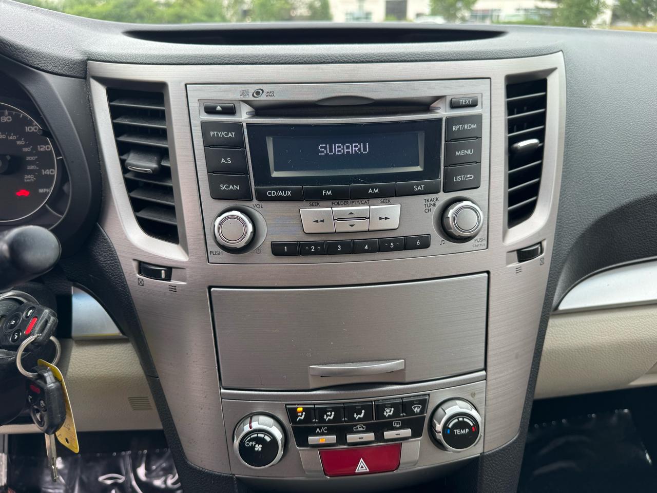 Subaru Outback 2.5i Premium 2013