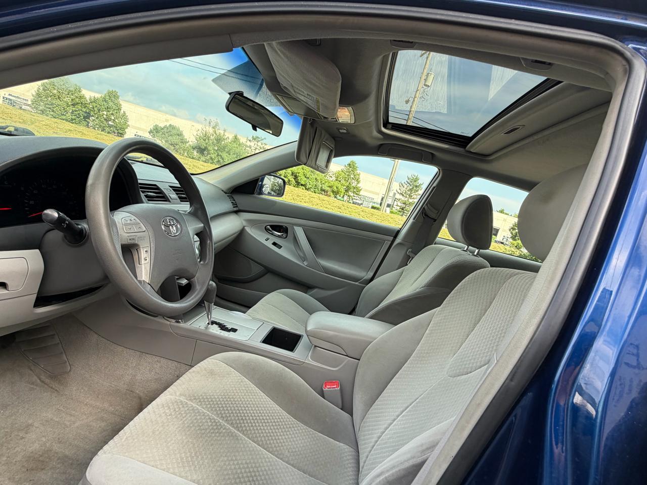 Toyota Camry 4dr Sdn LE Auto 2007
