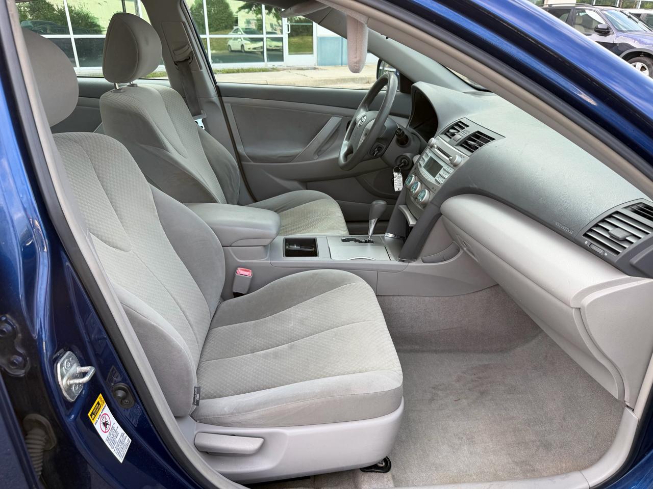 Toyota Camry 4dr Sdn LE Auto 2007