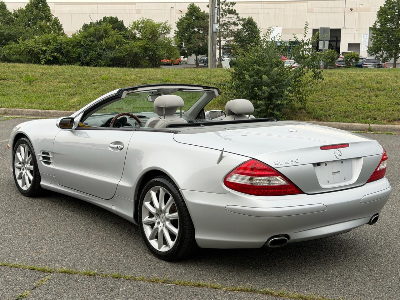 Mercedes-Benz SL-Class SL550 2007