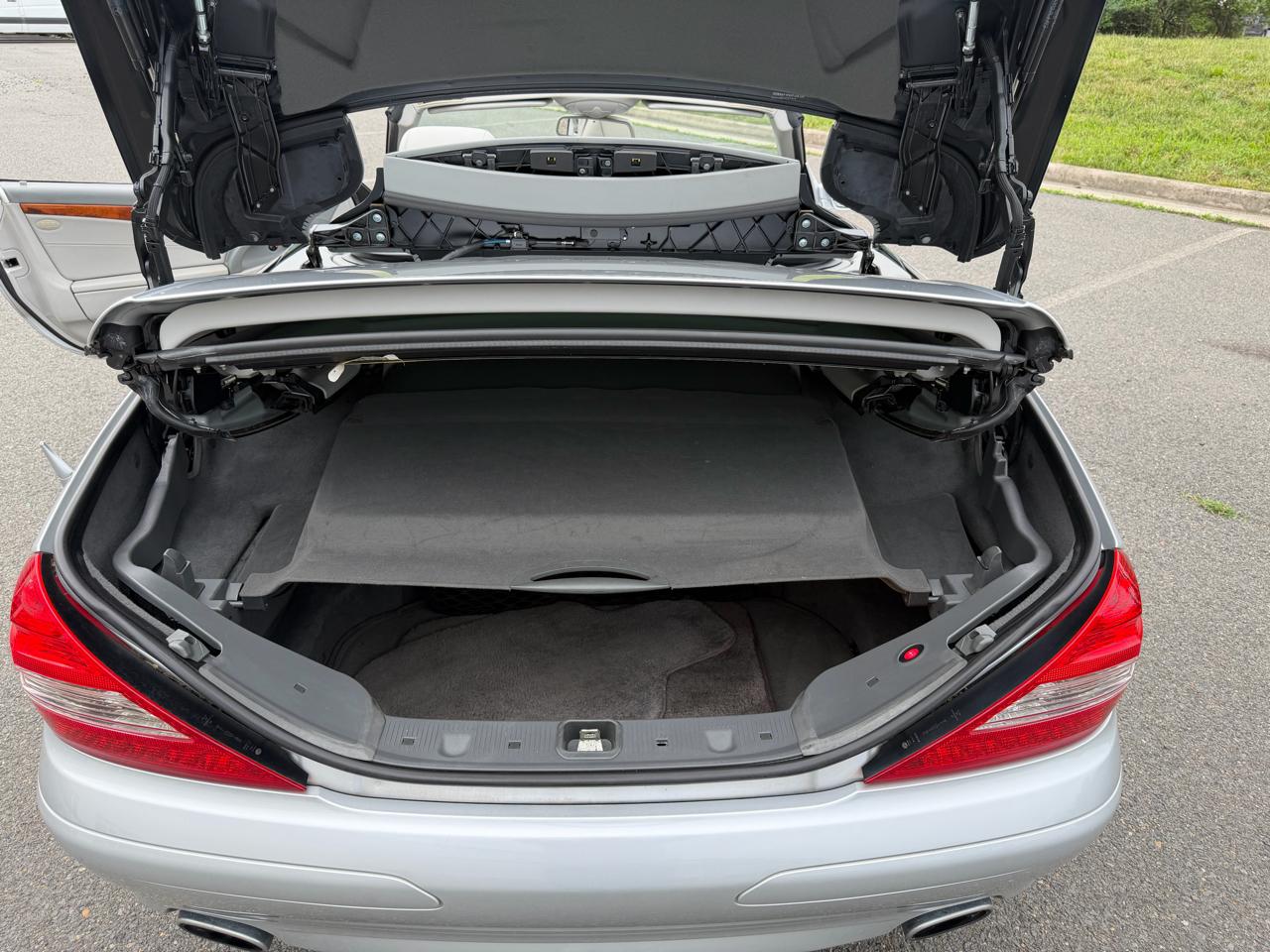 Mercedes-Benz SL-Class SL550 2007
