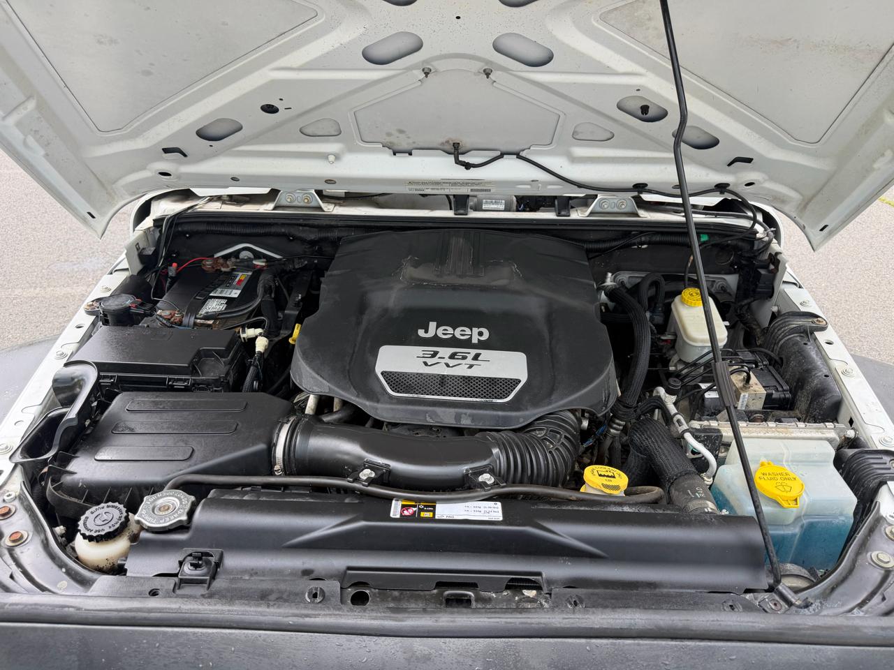 Jeep Wrangler Unlimited Sport 4WD 2012