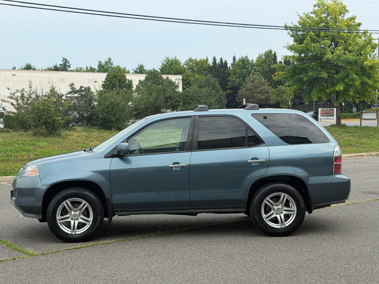 Acura MDX Touring with Navigation System and Rear DVD System 2005