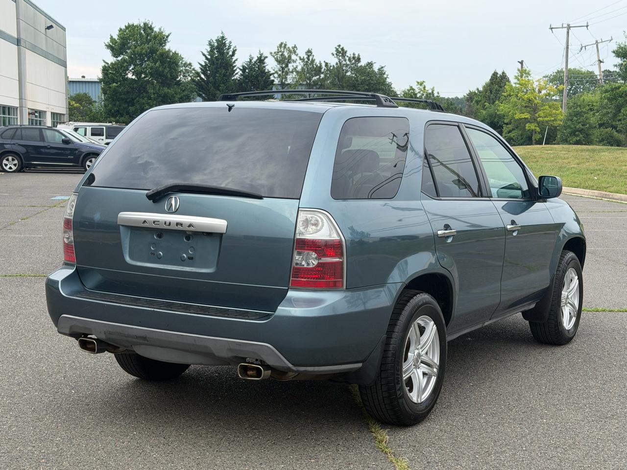 Acura MDX Touring with Navigation System and Rear DVD System 2005