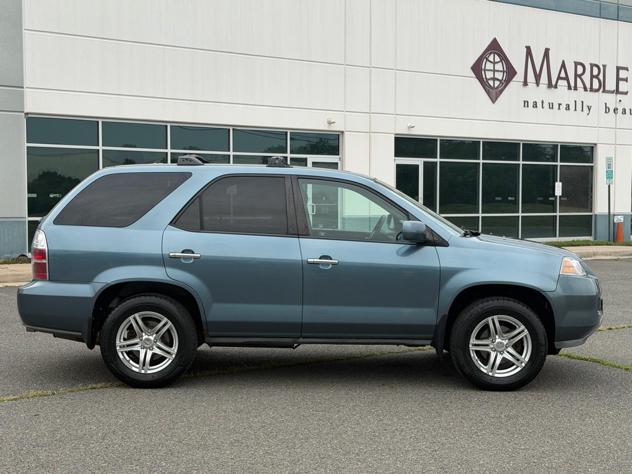 Acura MDX Touring with Navigation System and Rear DVD System 2005