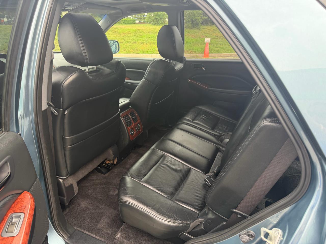 Acura MDX Touring with Navigation System and Rear DVD System 2005
