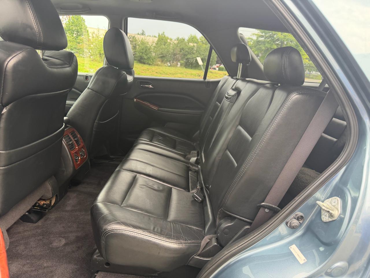 Acura MDX Touring with Navigation System and Rear DVD System 2005