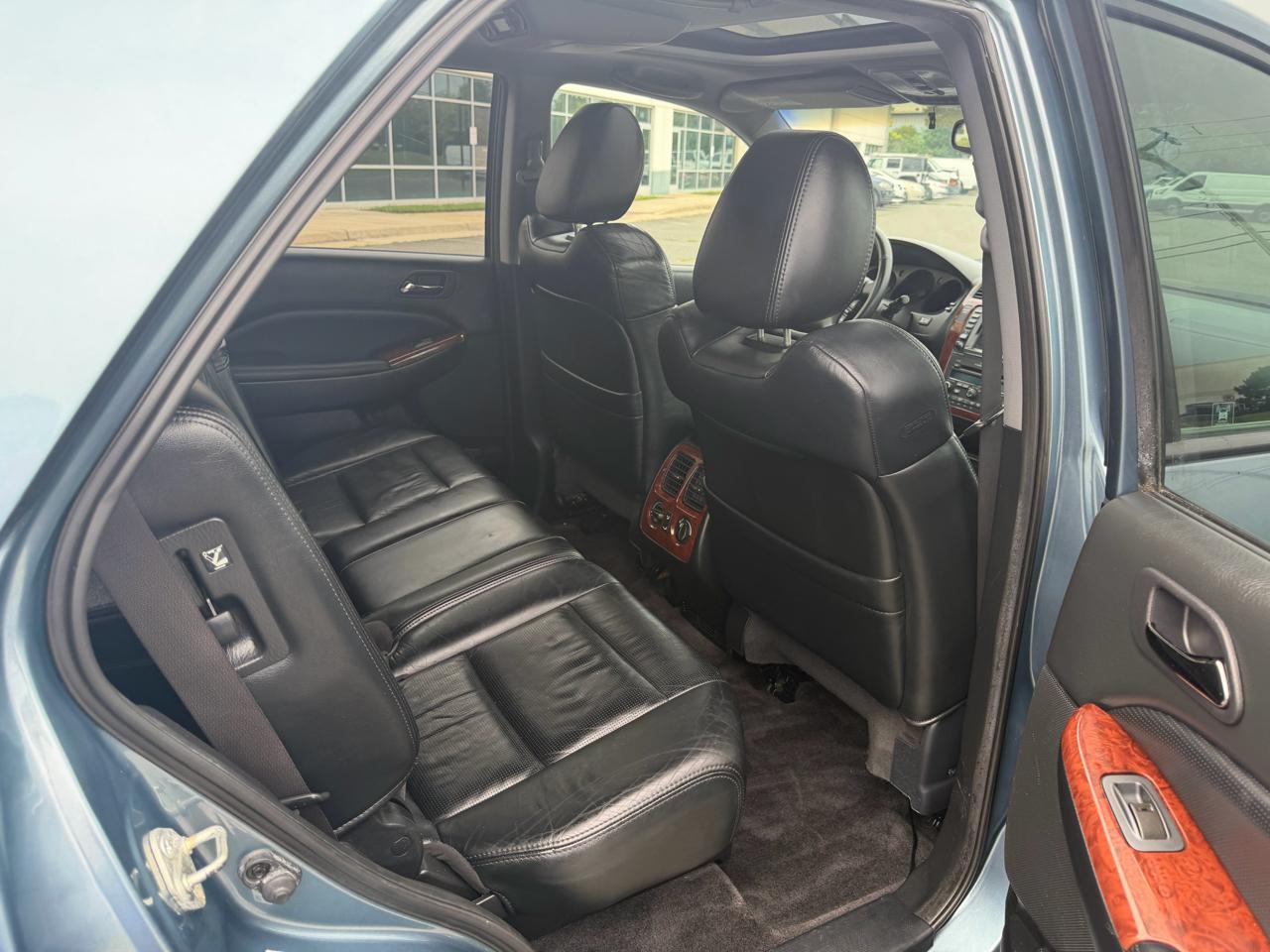 Acura MDX Touring with Navigation System and Rear DVD System 2005