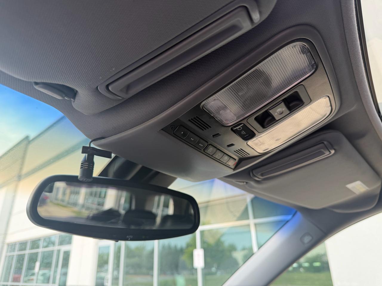 Acura MDX Touring with Navigation System and Rear DVD System 2005
