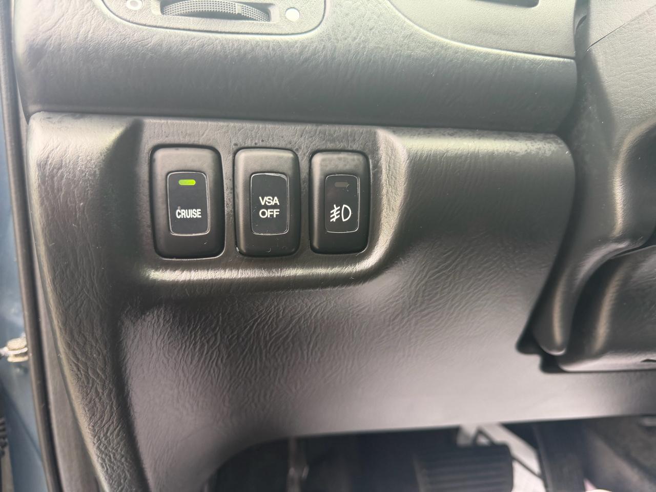 Acura MDX Touring with Navigation System and Rear DVD System 2005