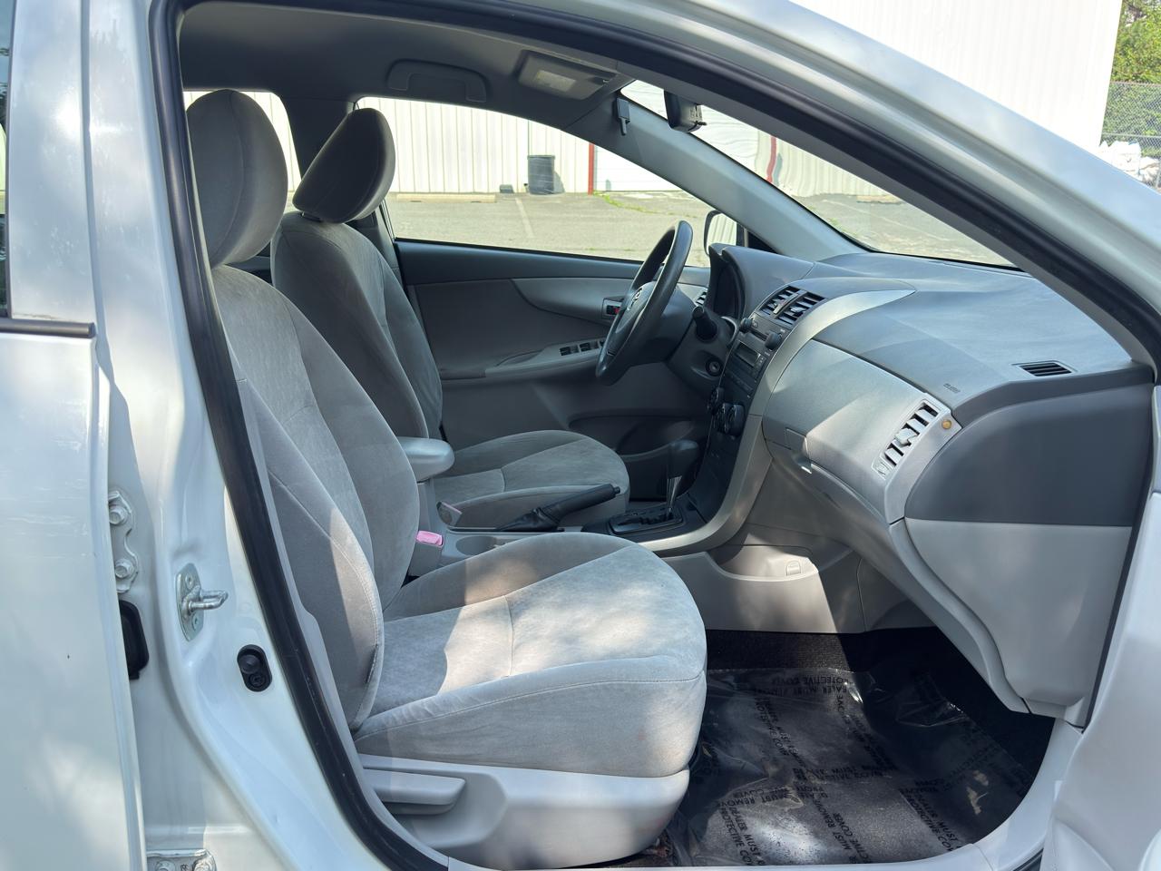 Toyota Corolla S 4-Speed AT 2009