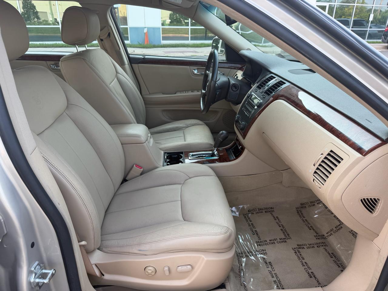 Cadillac DTS Sedan 2007