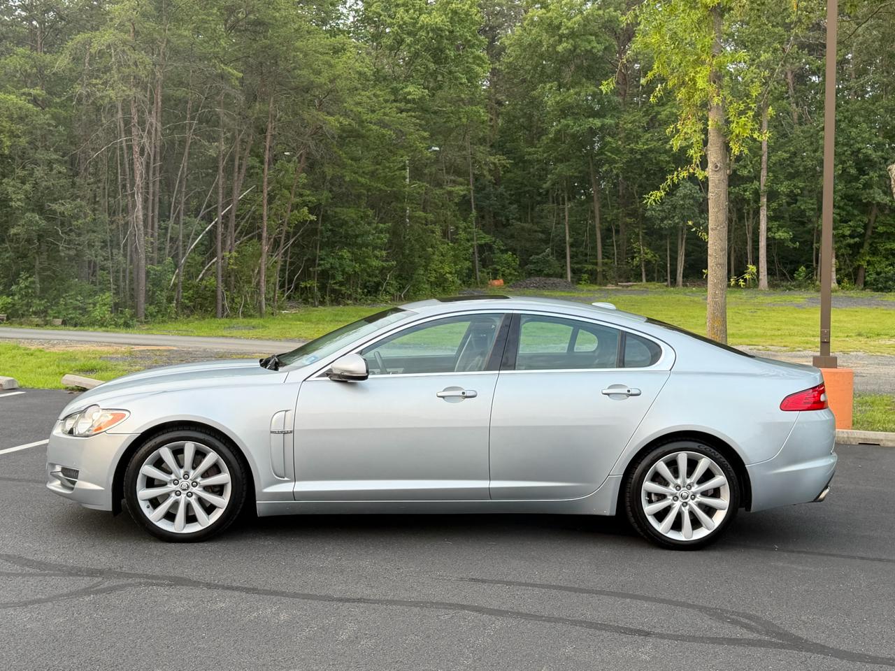 Jaguar XF-Series Premium Luxury 2010