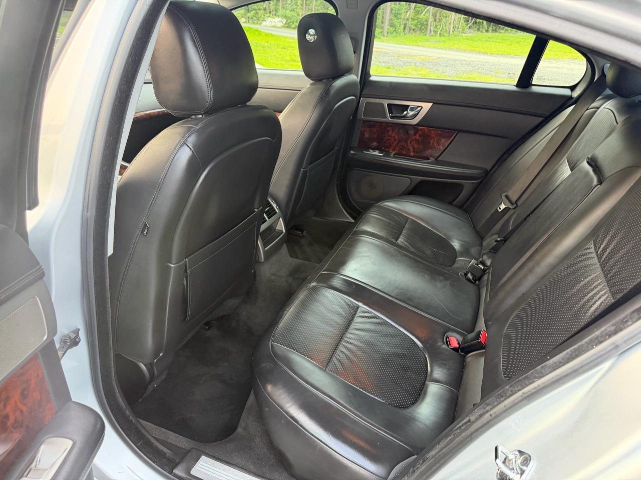 Jaguar XF-Series Premium Luxury 2010