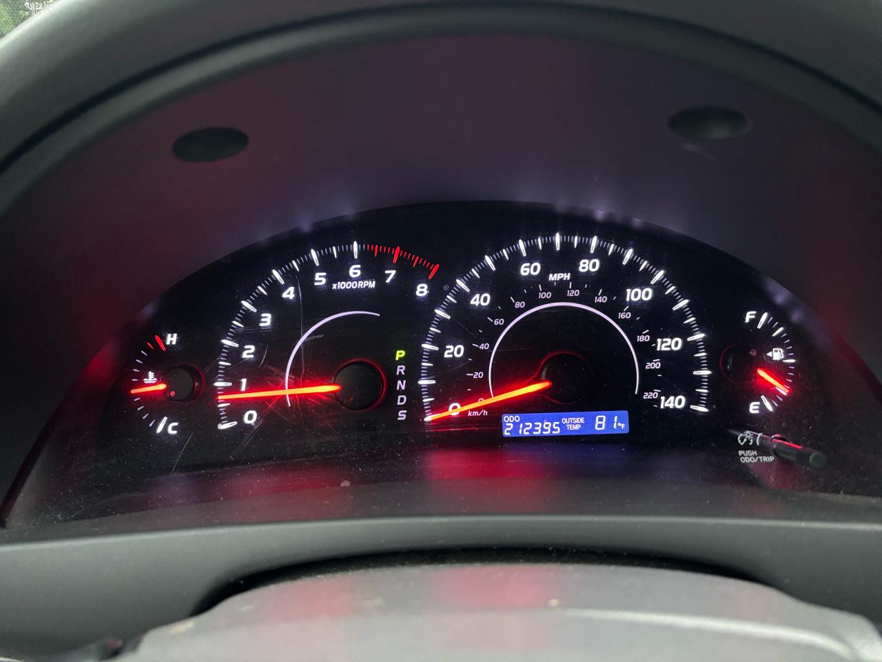 Toyota Camry 4dr Sedan LE 2011
