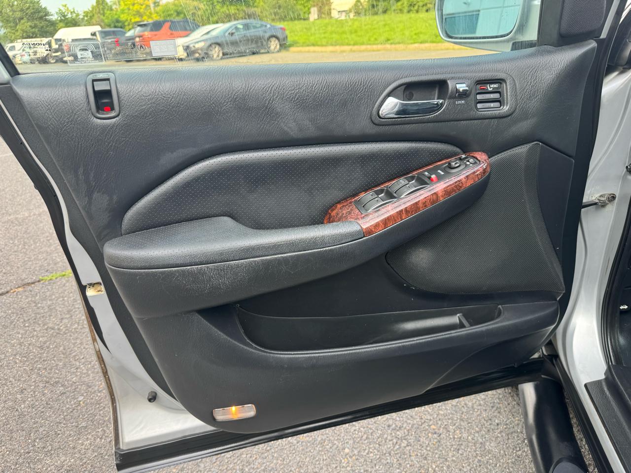 Acura MDX Touring with Navigation System 2002