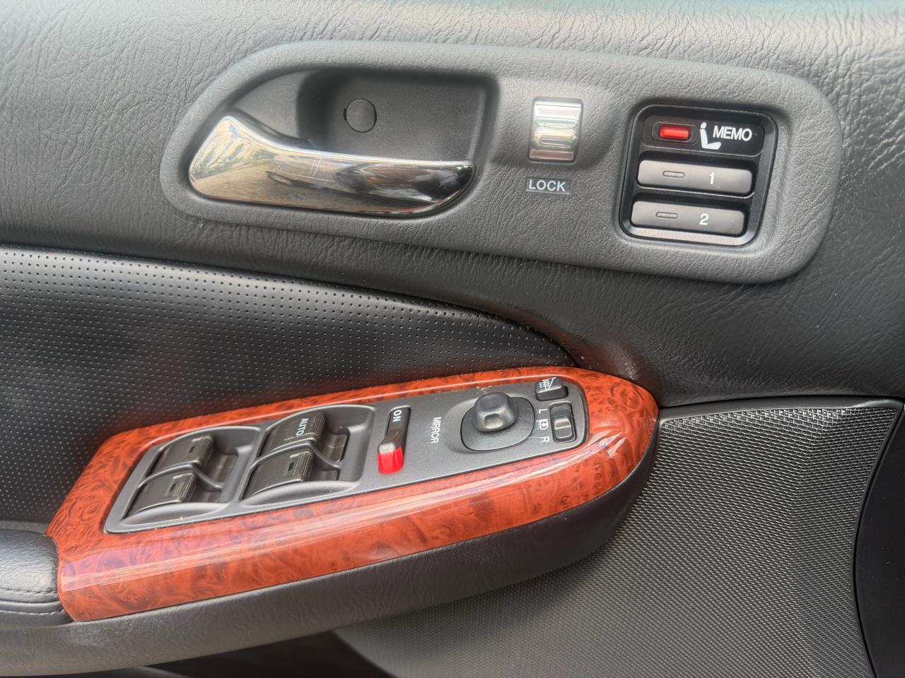 Acura MDX Touring with Navigation System and Rear DVD System 2004