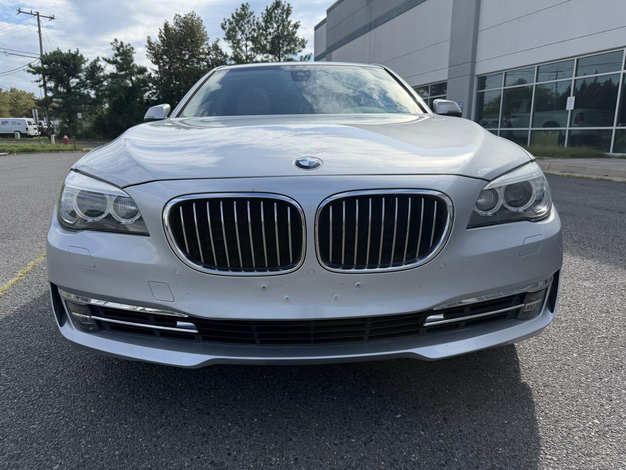 BMW 7-Series 750i 2013