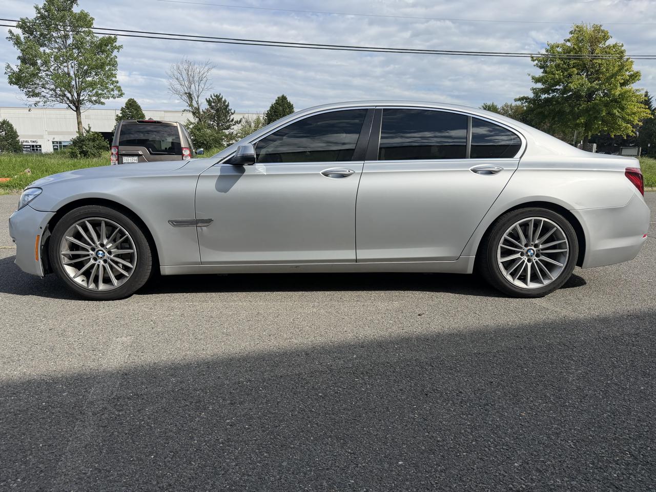 BMW 7-Series 750i 2013