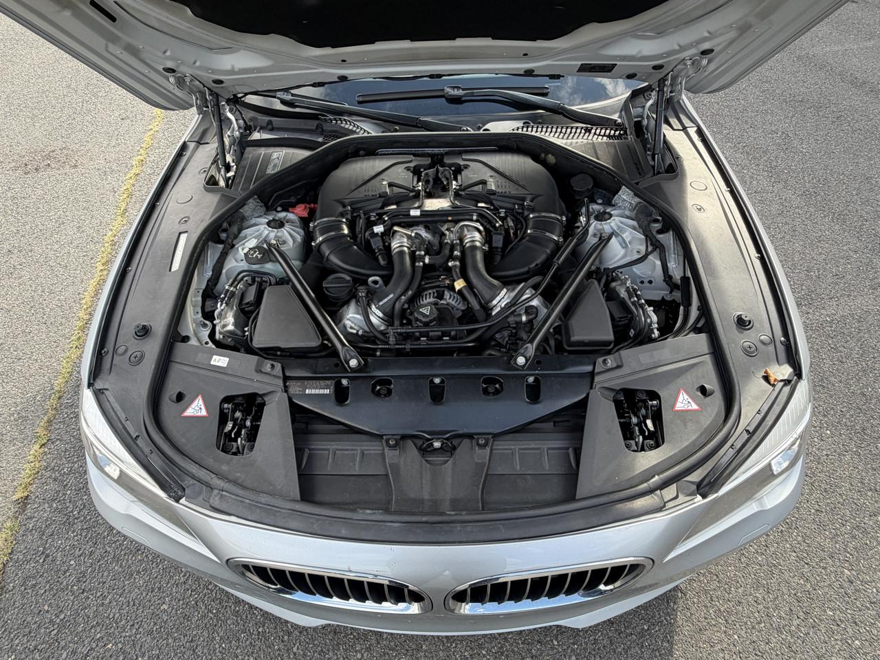 BMW 7-Series 750i 2013