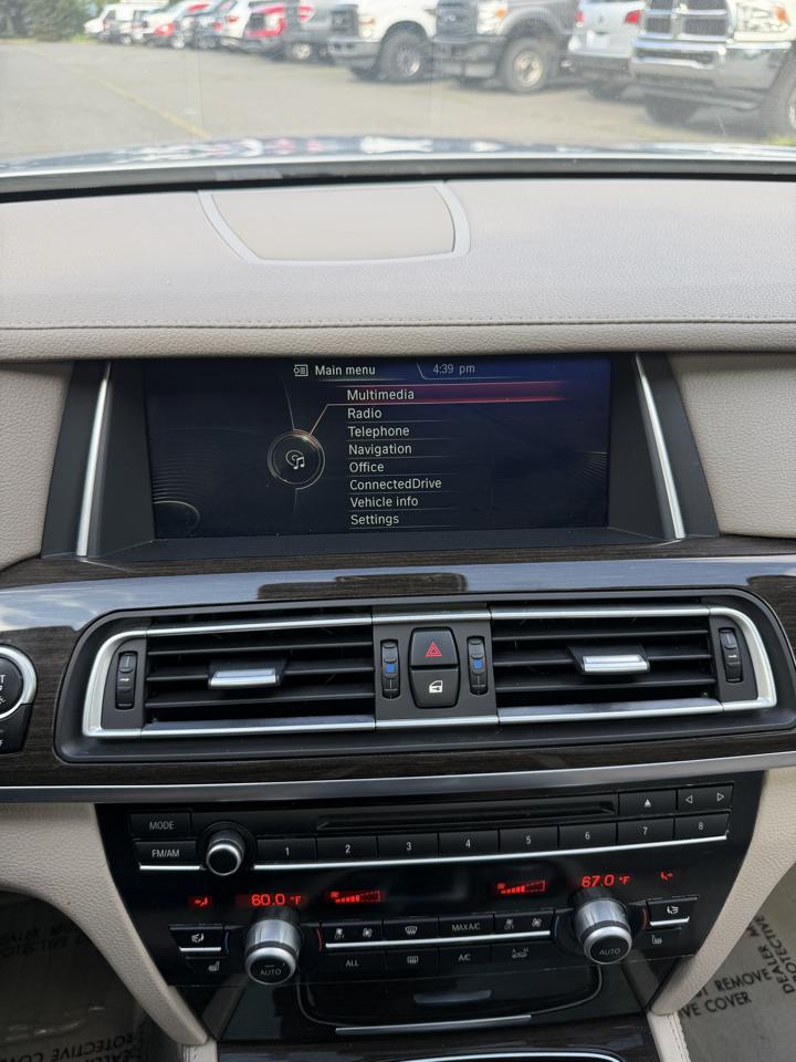 BMW 7-Series 750i 2013