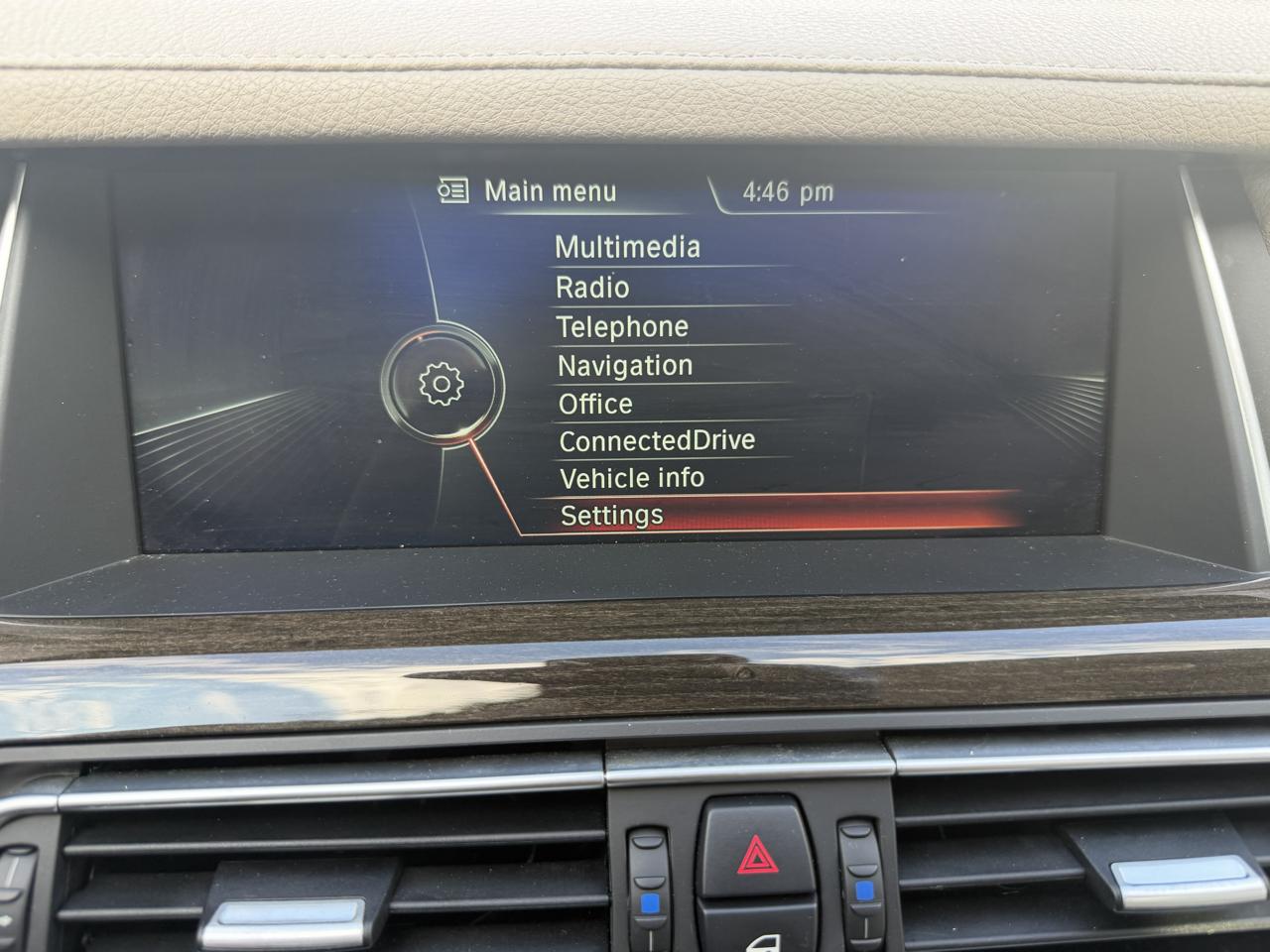 BMW 7-Series 750i 2013