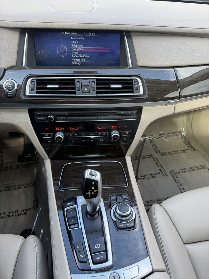 BMW 7-Series 750i 2013
