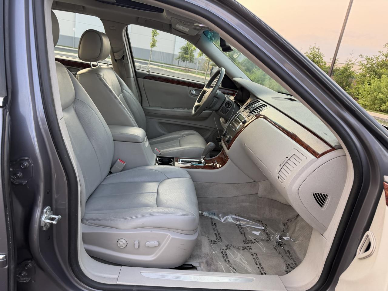 Cadillac DTS Sedan 2007