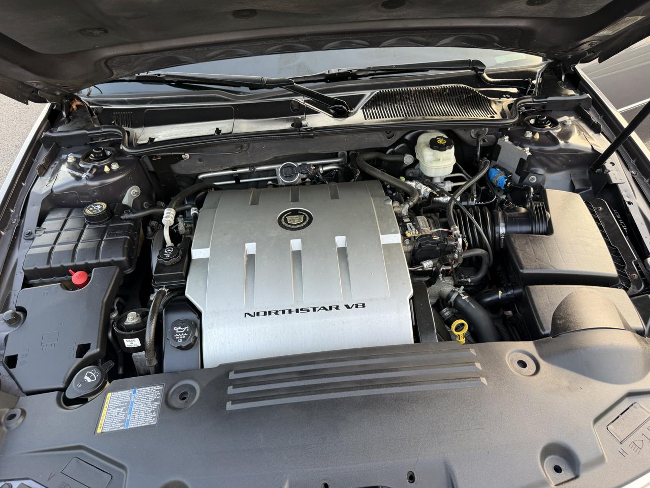 Cadillac DTS Sedan 2007