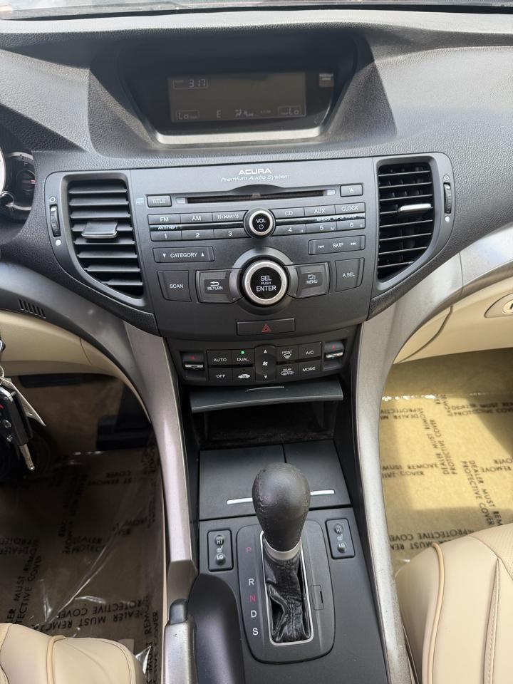 Acura TSX 5-speed AT 2010