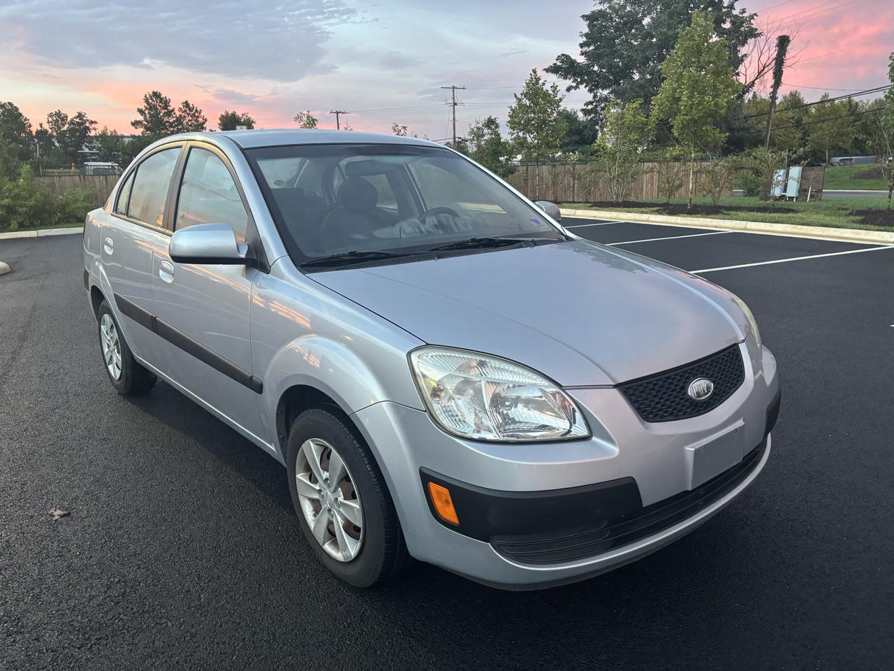 Kia Rio 4dr Sdn LX 2008