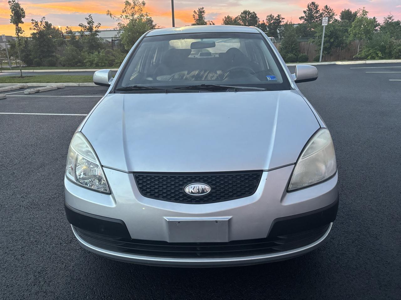Kia Rio 4dr Sdn LX 2008