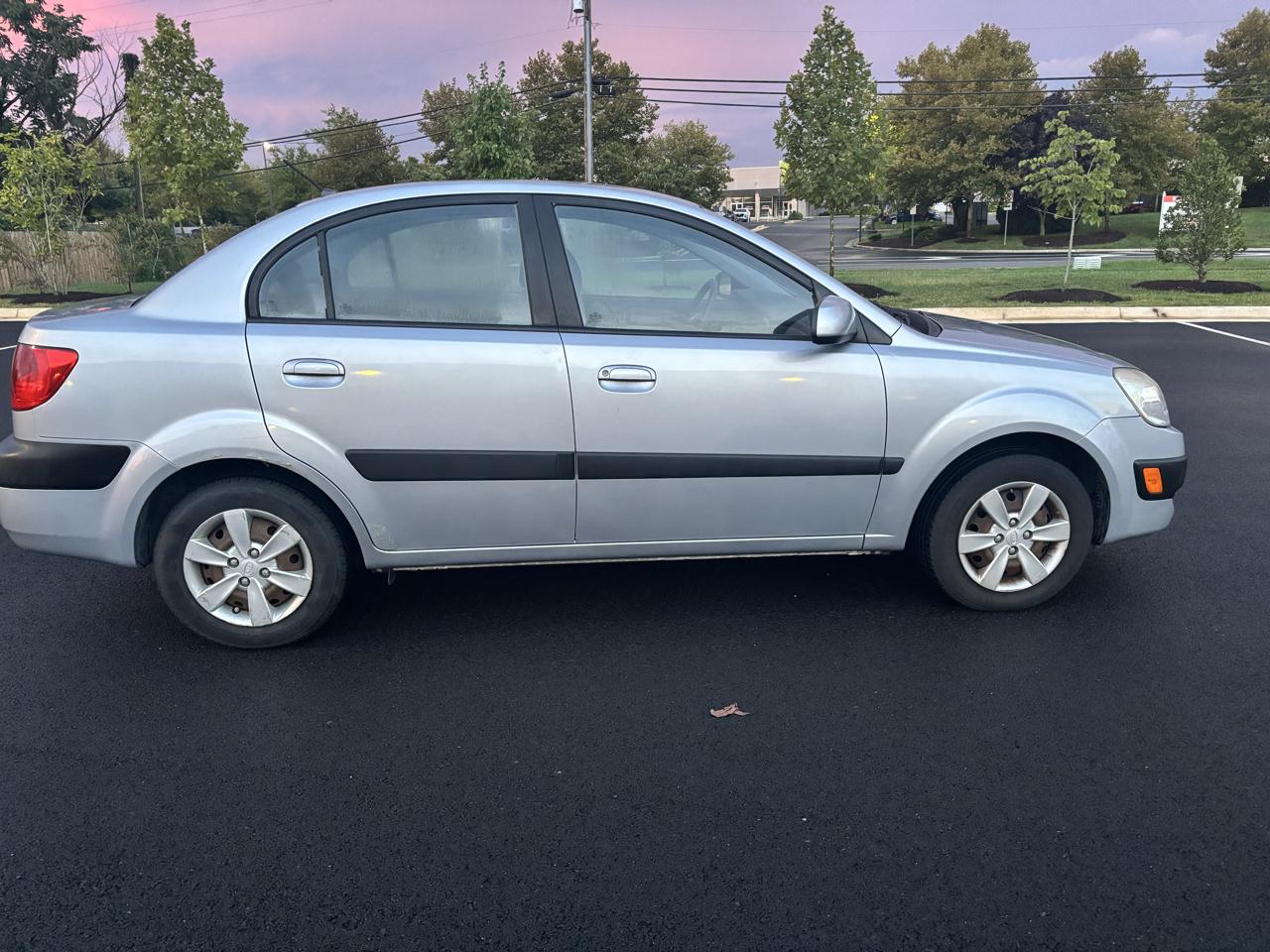 Kia Rio 4dr Sdn LX 2008