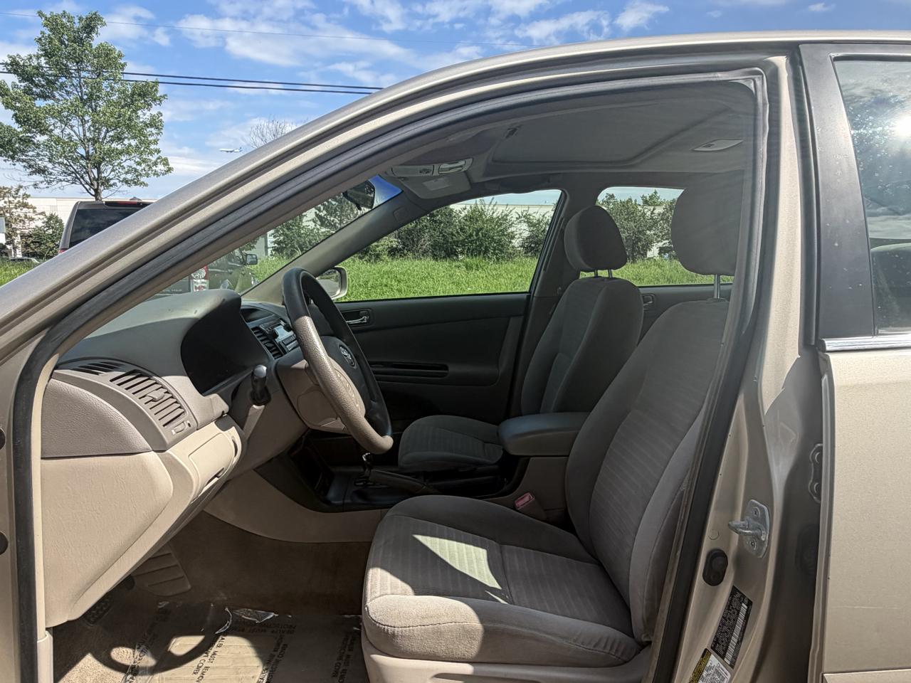 Toyota Camry Standard 2006