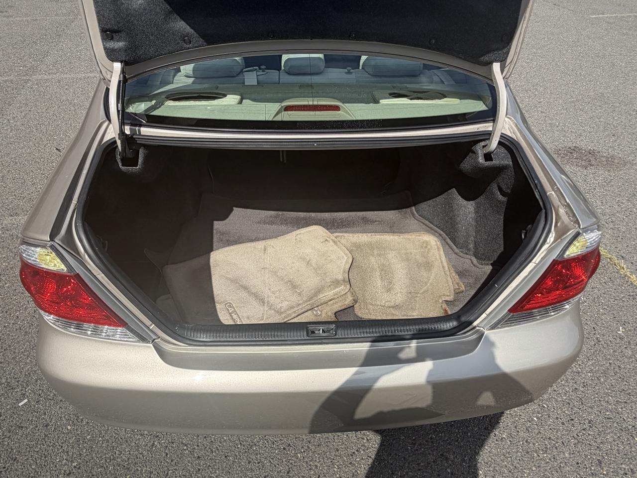 Toyota Camry Standard 2006