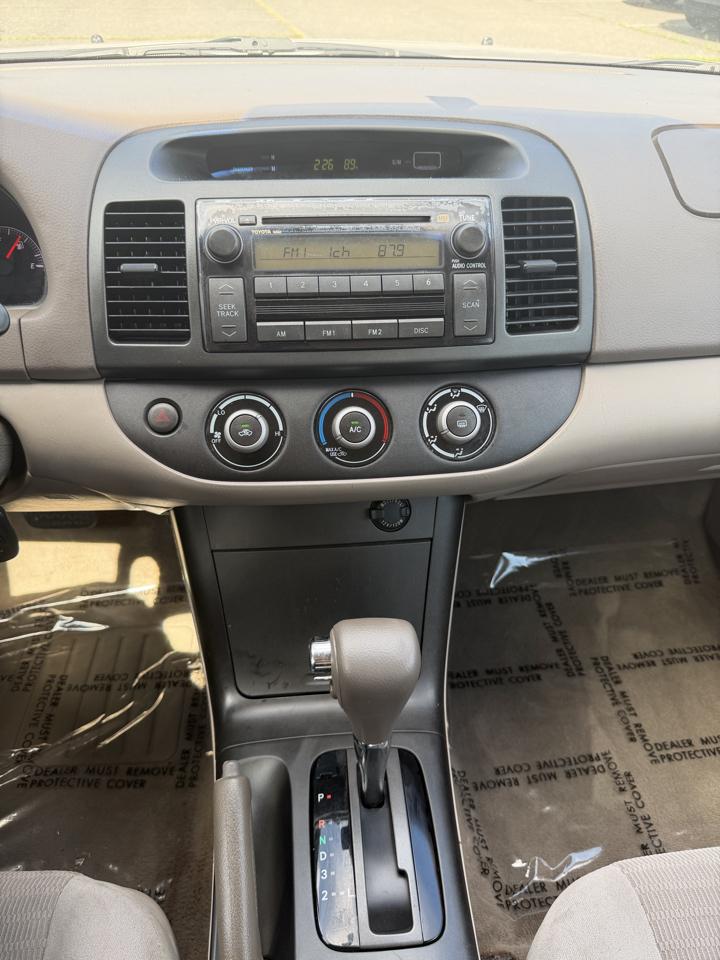 Toyota Camry Standard 2006