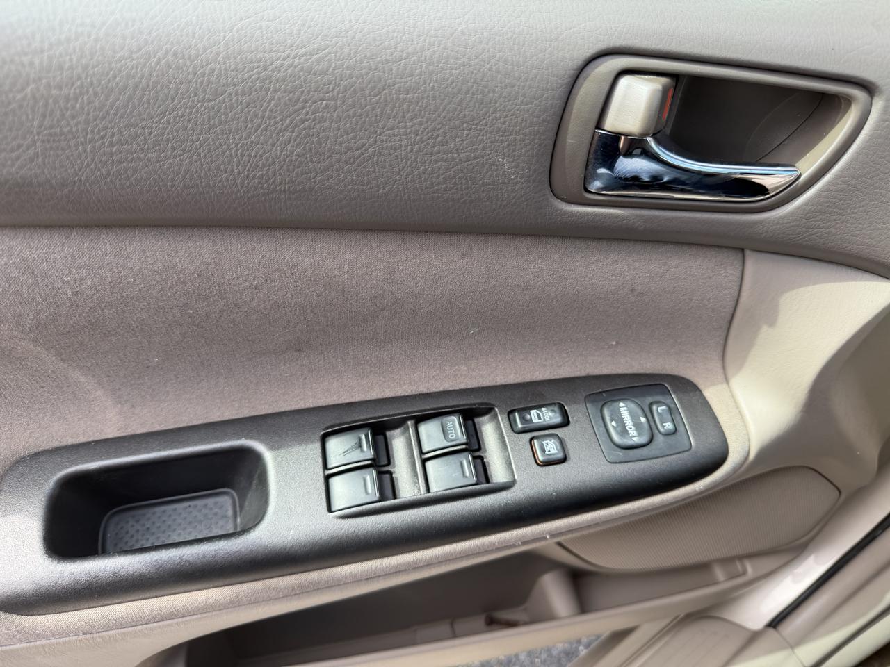 Toyota Camry Standard 2006