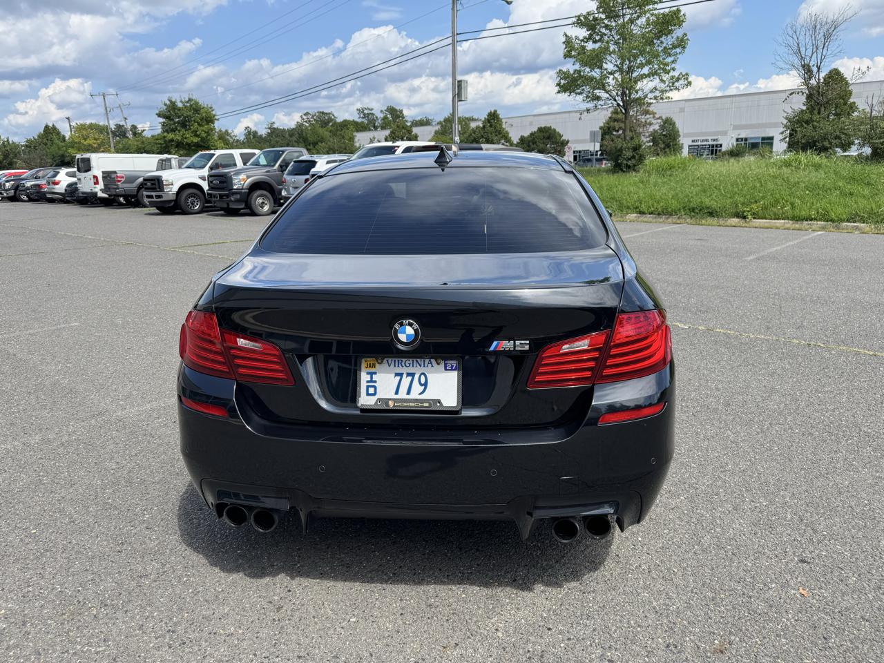 BMW M5 4D Sedan 2015