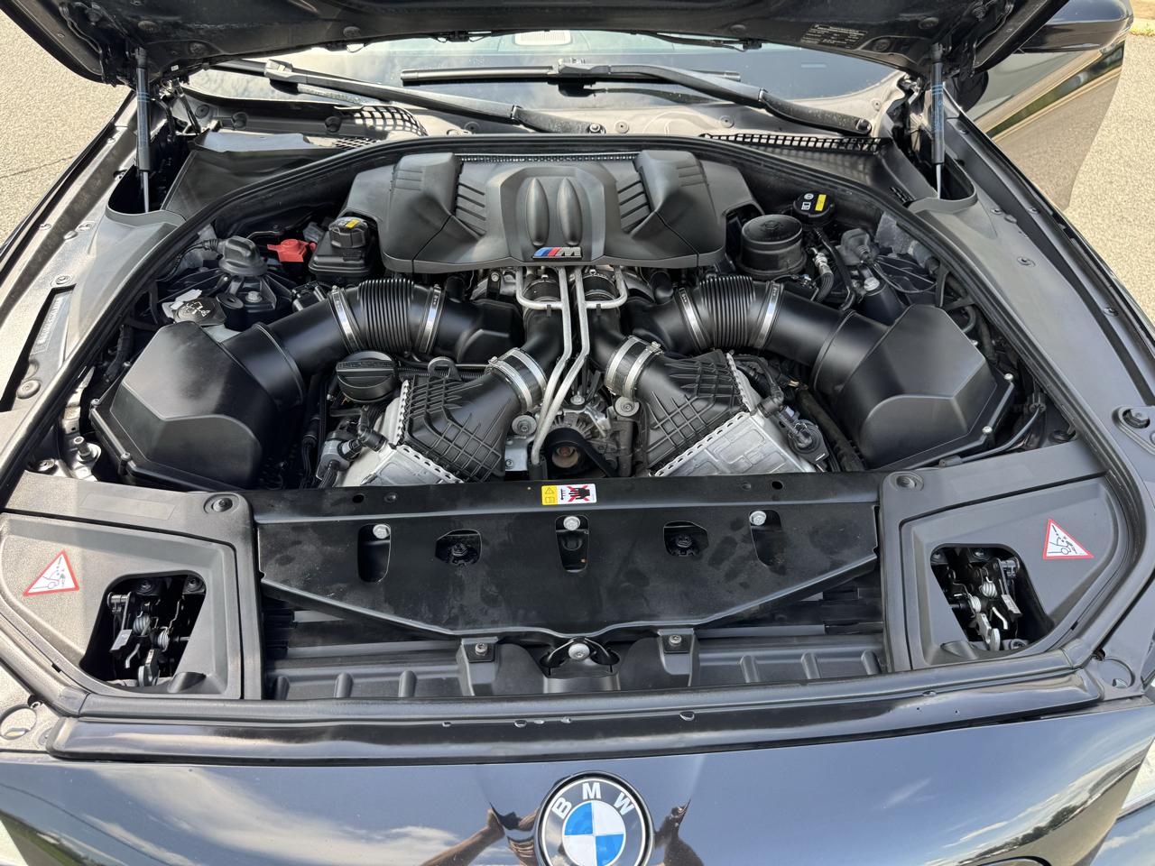 BMW M5 4D Sedan 2015