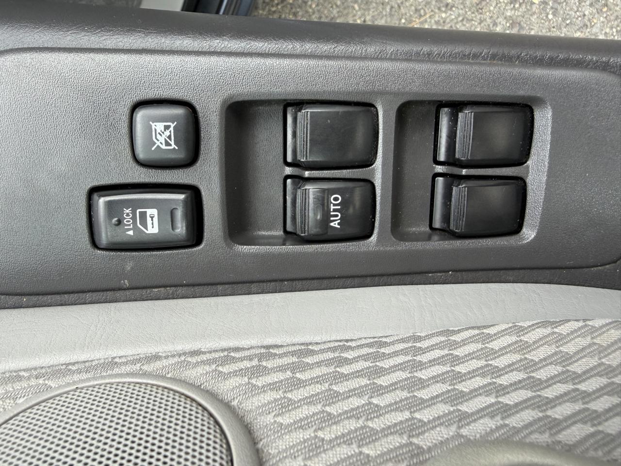 Toyota Highlander Limited V6 4WD 2006