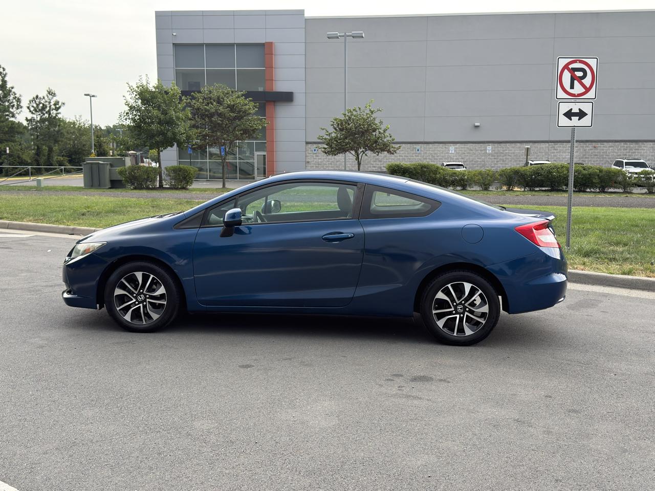 Honda Civic 2dr Cpe LX Auto 2013
