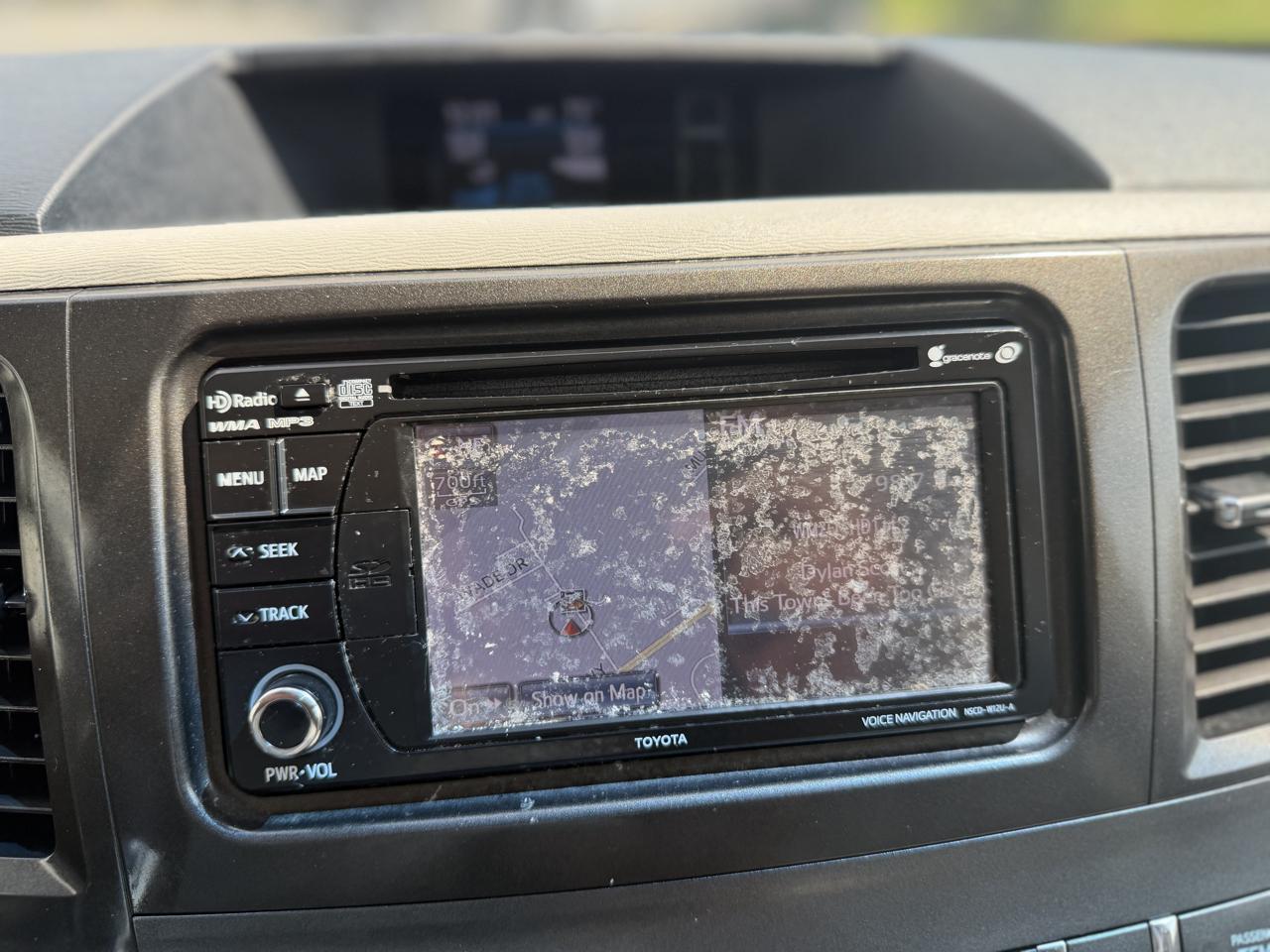 Toyota Sienna XLE FWD 8-Passenger V6 2013