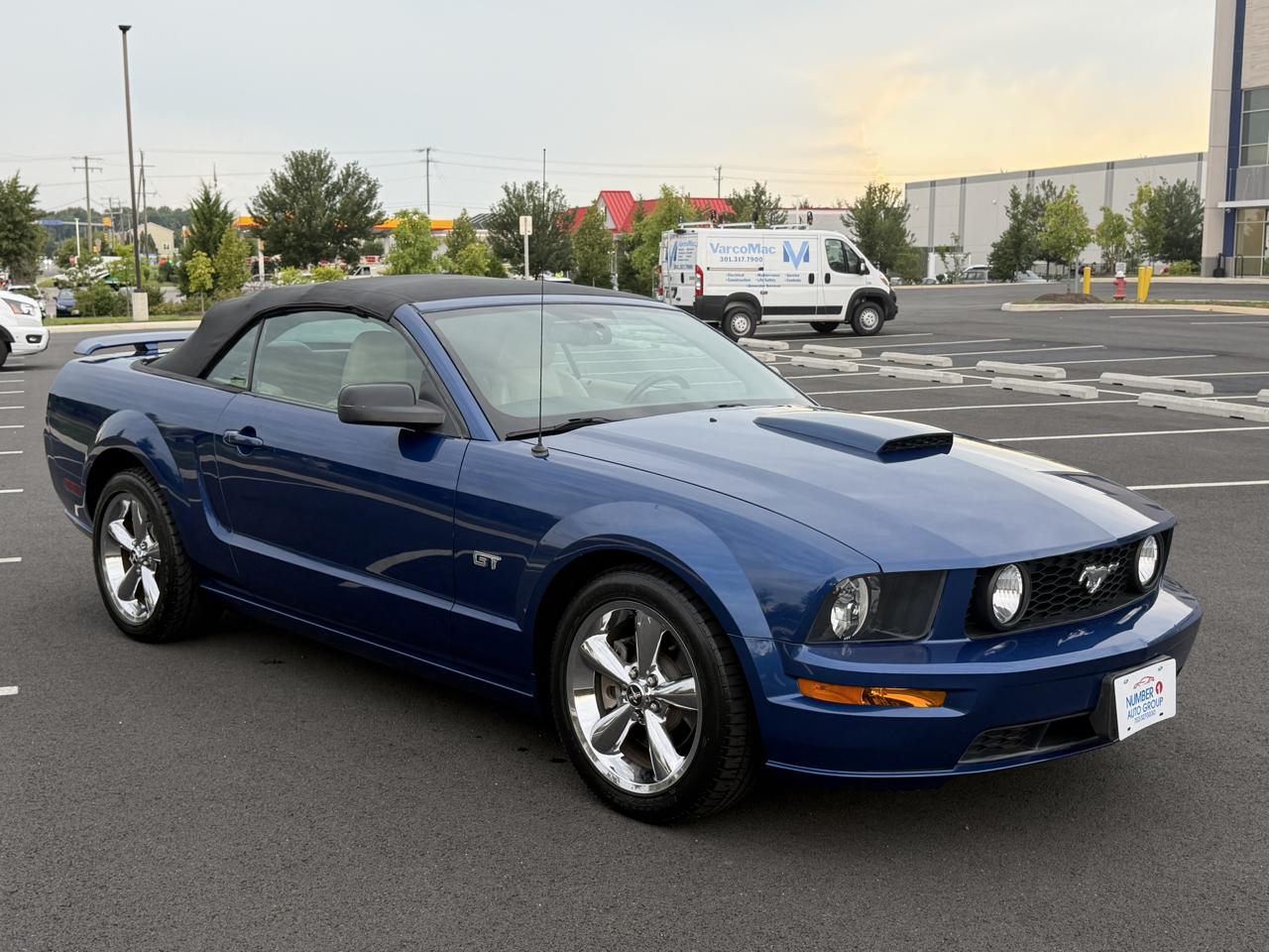 Ford Mustang GT Deluxe Convertible 2008