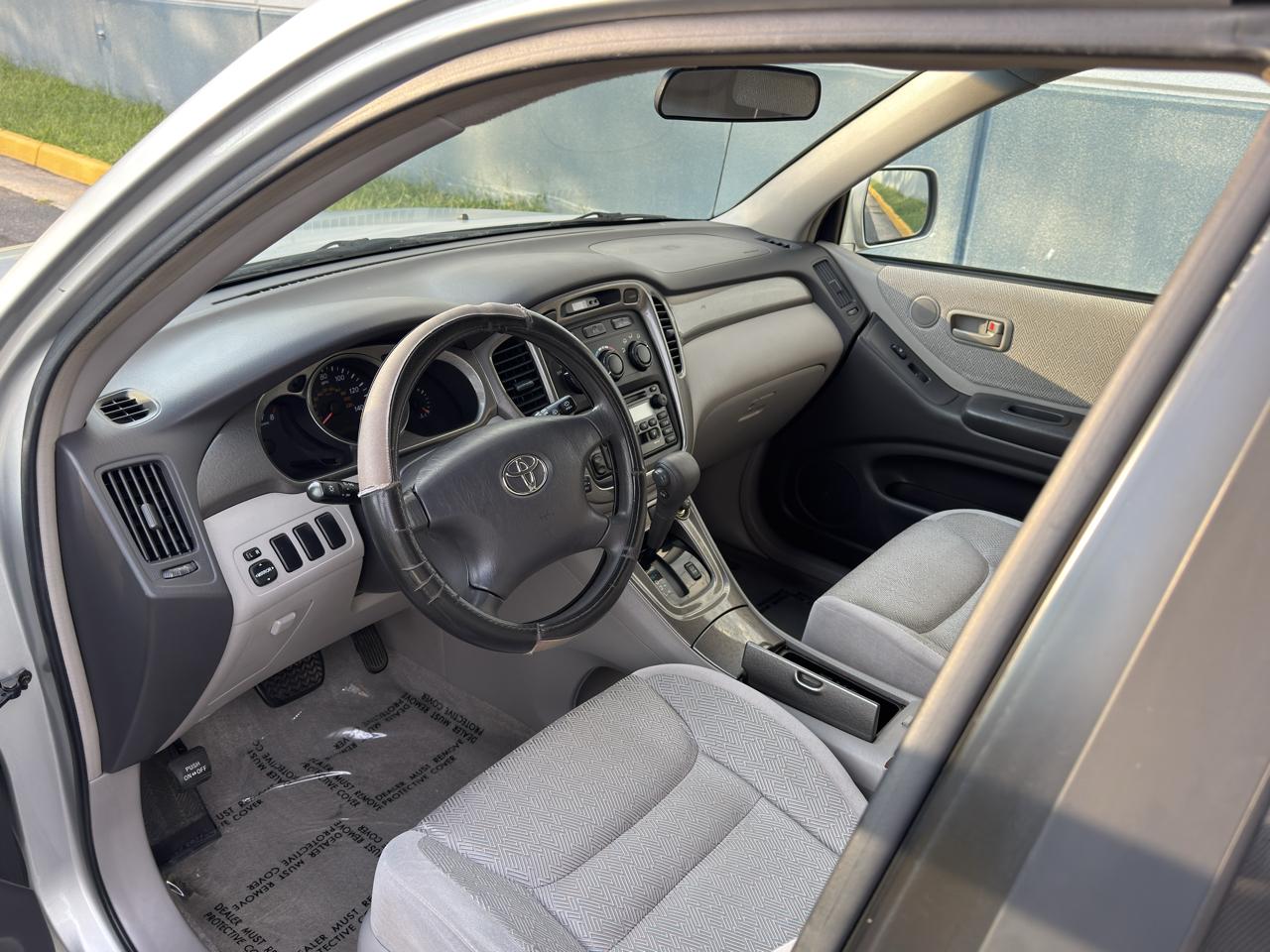 Toyota Highlander V6 2WD 2003