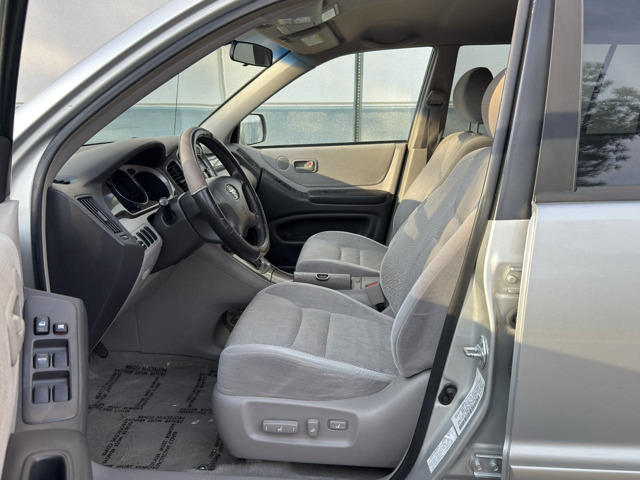 Toyota Highlander V6 2WD 2003