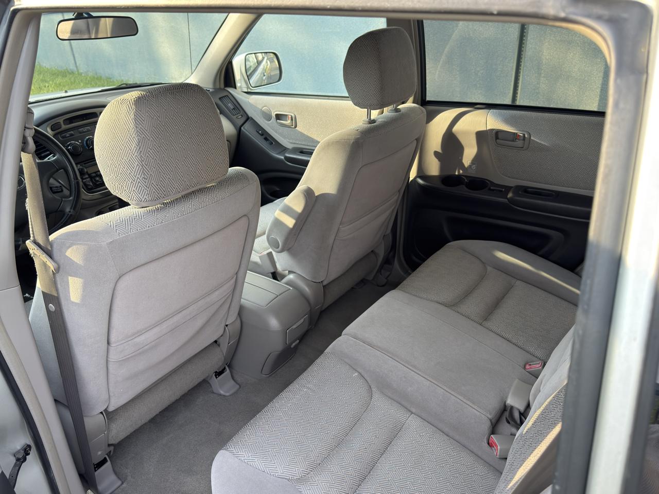 Toyota Highlander V6 2WD 2003