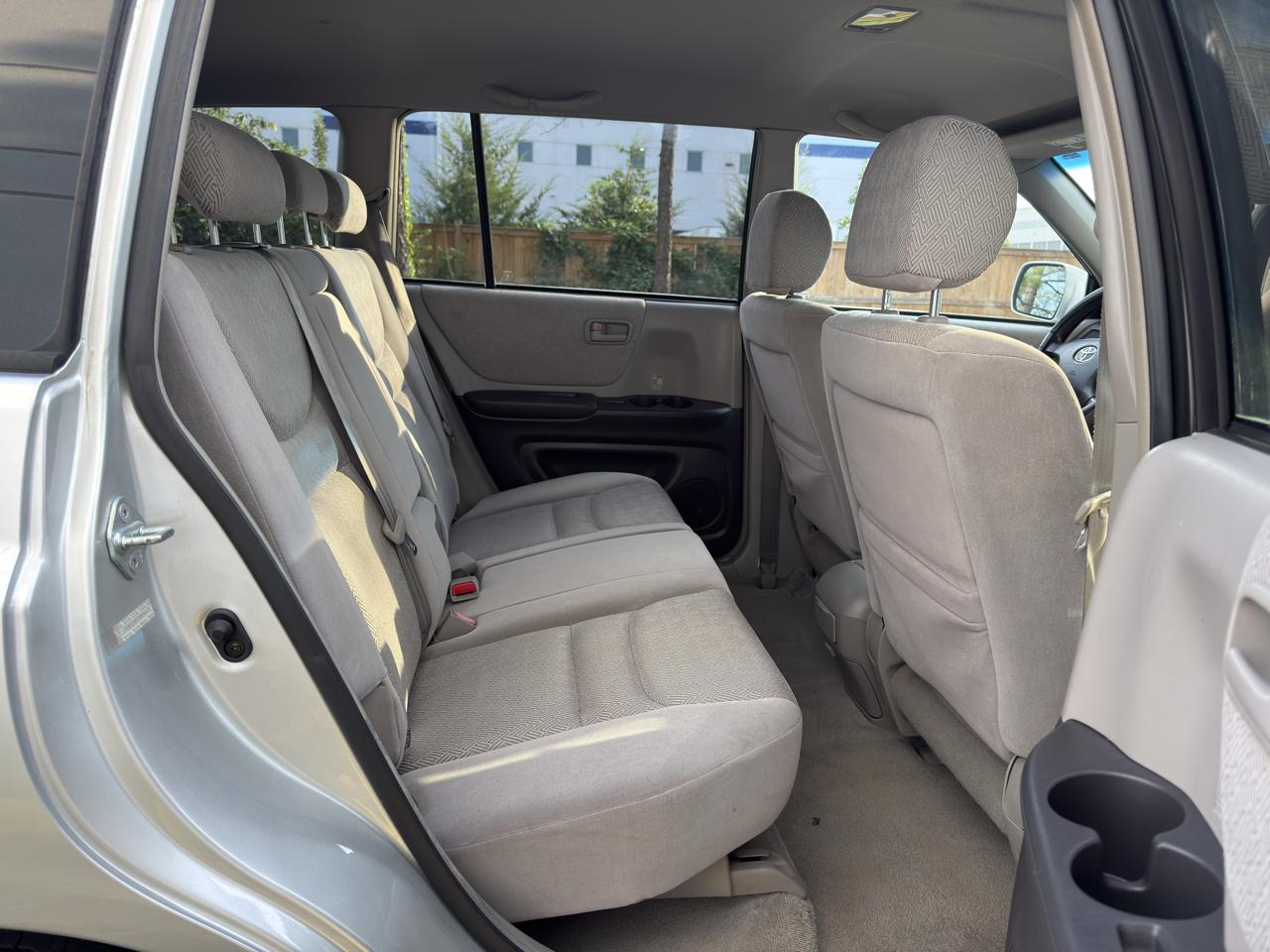 Toyota Highlander V6 2WD 2003